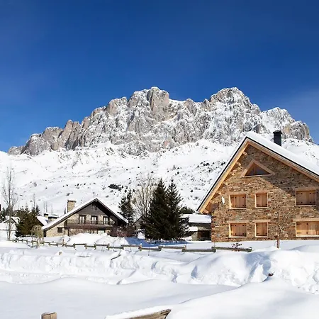 Bosque. Con Vistas A Pistas. Pirineos360 Apartman